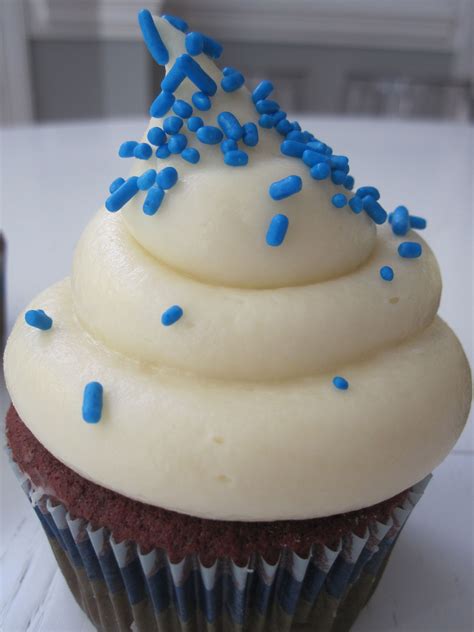 blue sprinkles for cupcakes.